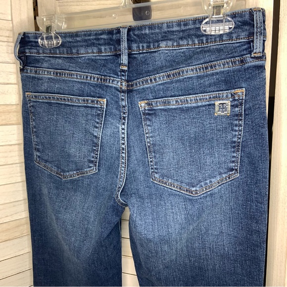 Tommy Hilfiger Dark Wash Mid Rise Straight Leg Casual Denim Jeans 2 - Picture 7 of 11